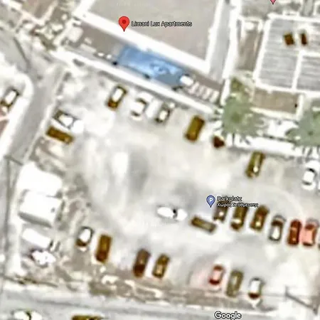 Lägenhet Limani Lux