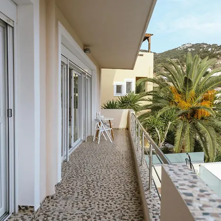 Apartment Limani Lux *